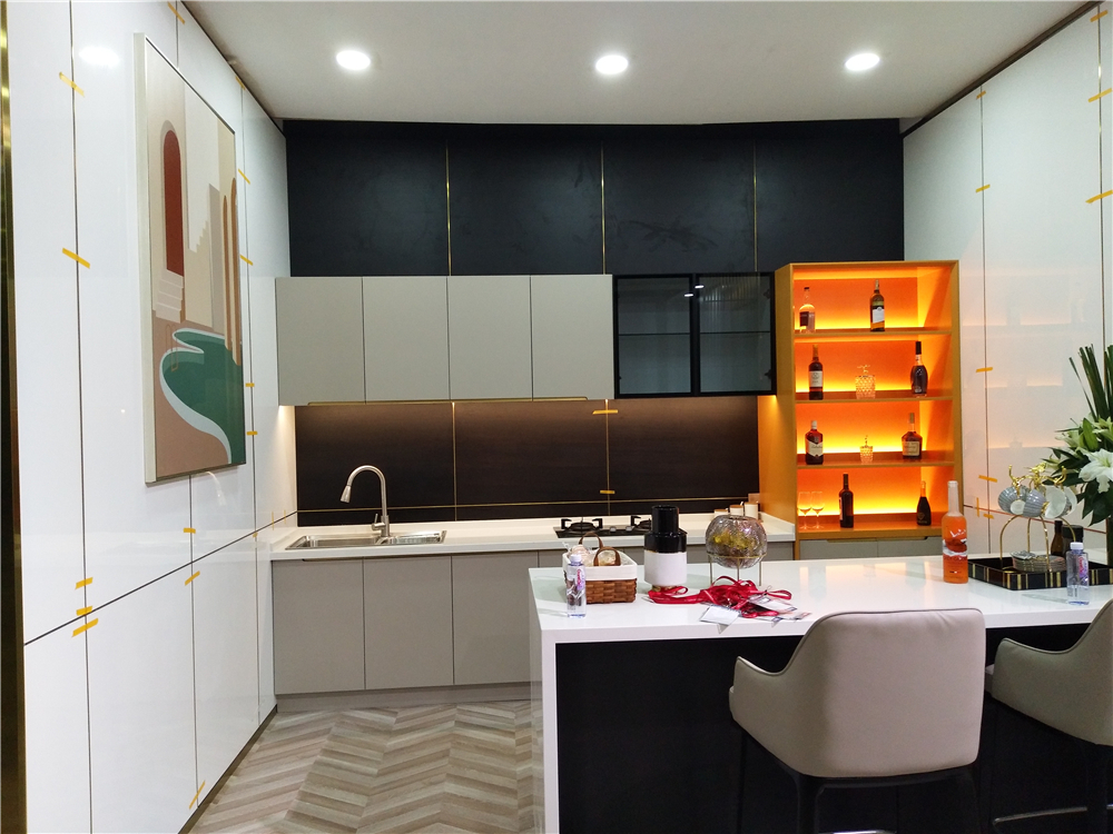 品尊工匠張董:原木現(xiàn)代輕奢,將環(huán)保進(jìn)行到底(圖3) 品尊工匠張董:原木現(xiàn)代輕奢,將環(huán)保進(jìn)行到底(圖3)