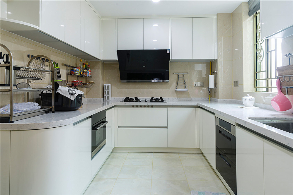 整木定制櫥柜有什么要注意的?(圖1) 整木定制櫥柜有什么要注意的?(圖1)