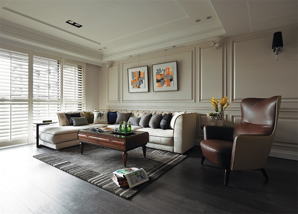 客廳沙發(fā)除了配茶幾，還能搭配什么？(圖4)