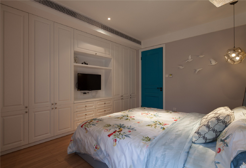 實木定制衣柜怎么樣 好不好？(圖2)