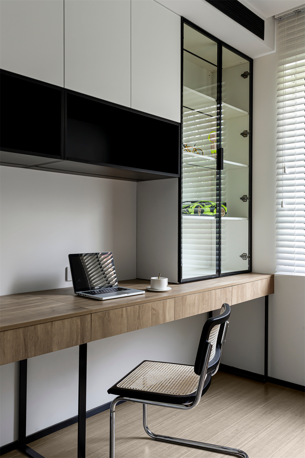 185㎡全屋定制大平層設(shè)計,現(xiàn)代風格裝修(圖20) 20.jpg